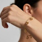 دستبند طلا لیزری طرح گوچی